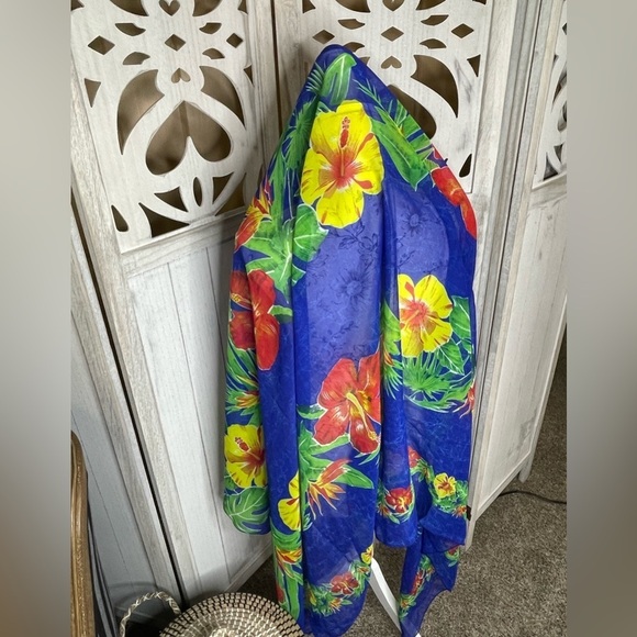 Tropical Floral Scarf Shawl Sheer 42.5in x 70in Hibiscus Bright Colorful - Picture 2 of 3